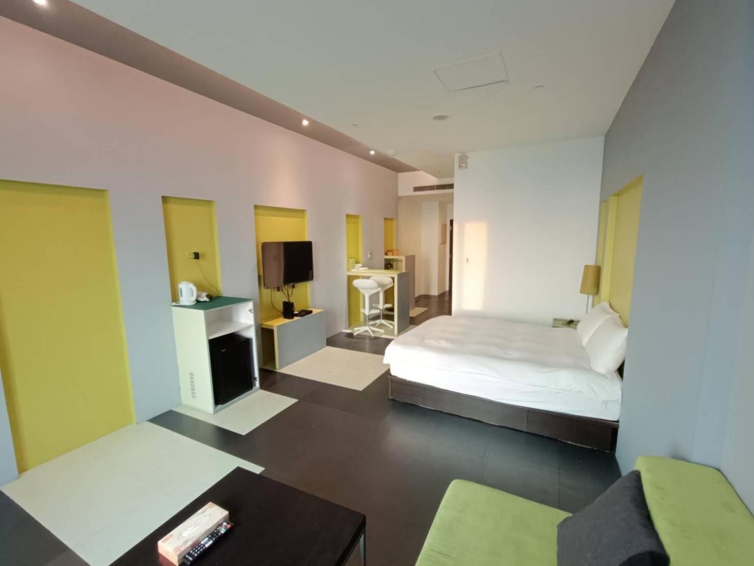 Apartamento 三条文旅 Kaohsiung Exterior foto