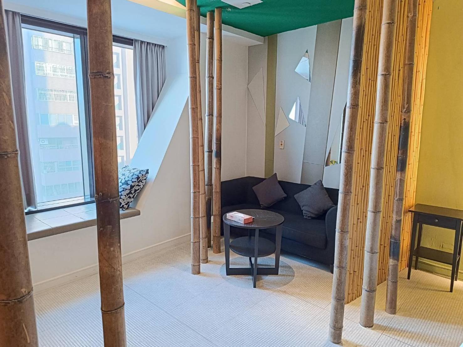 Apartamento 三条文旅 Kaohsiung Exterior foto